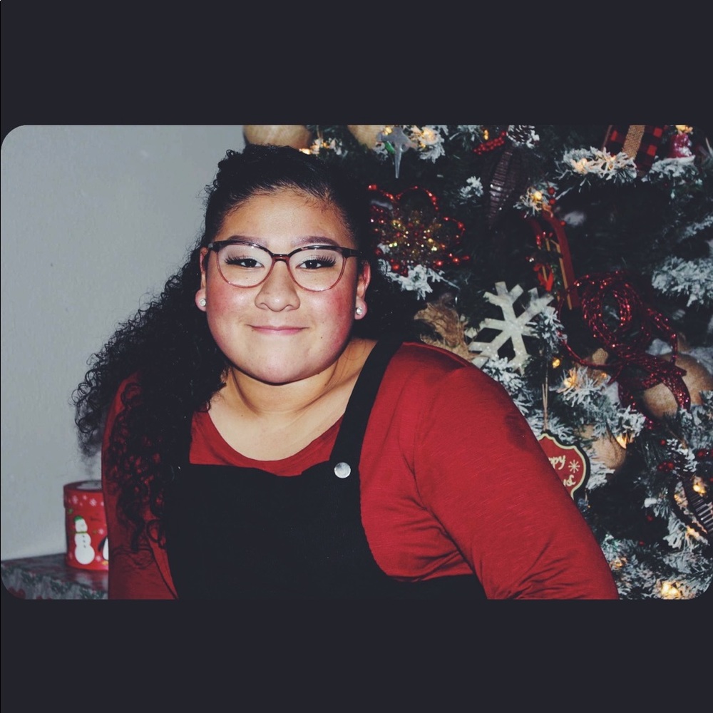 Meet your Posher, Karissa